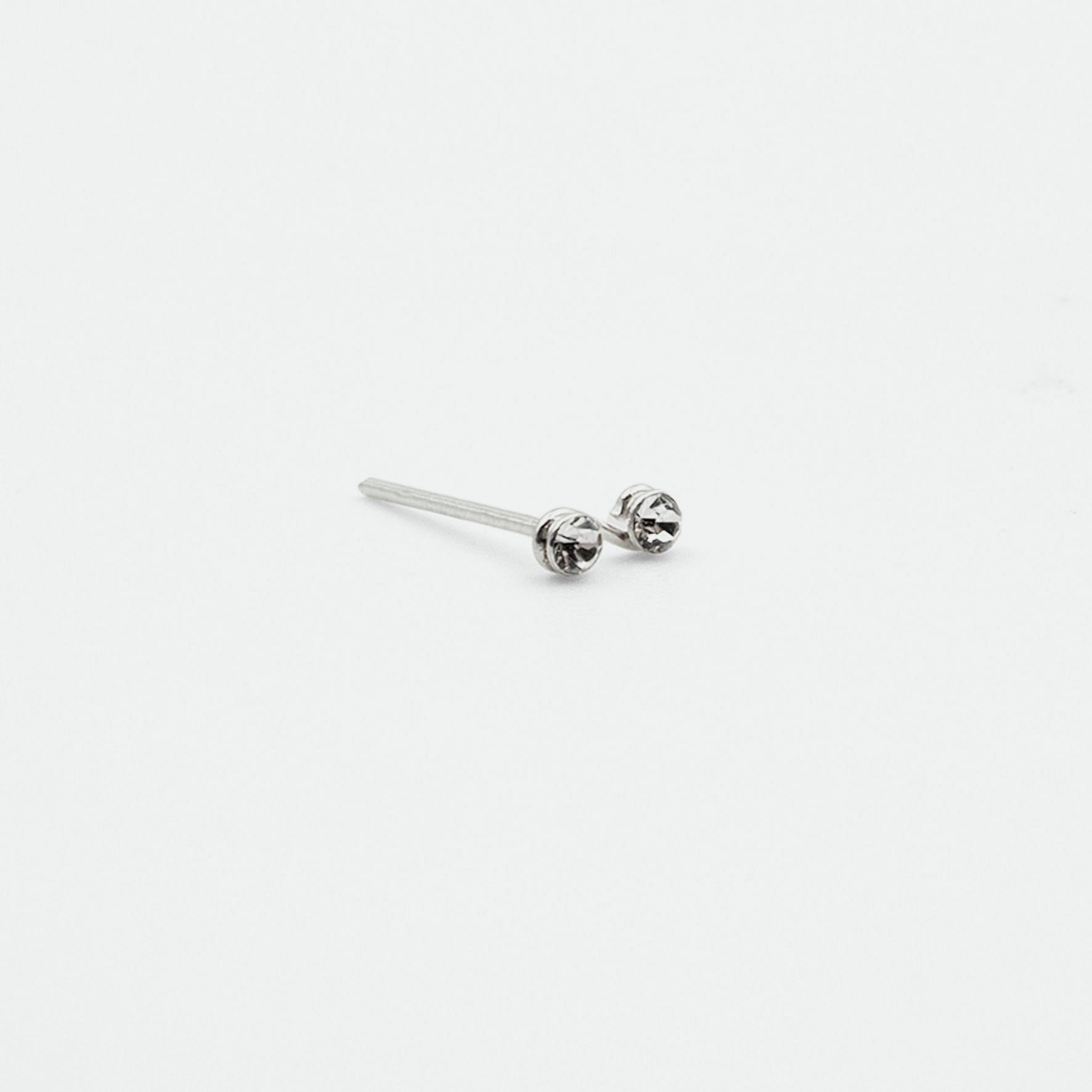 Nasen- und Ohrstecker Piercing jetzt kaufen in unserem Onlineshop oder vor Ort in unserer Filiale in Basel